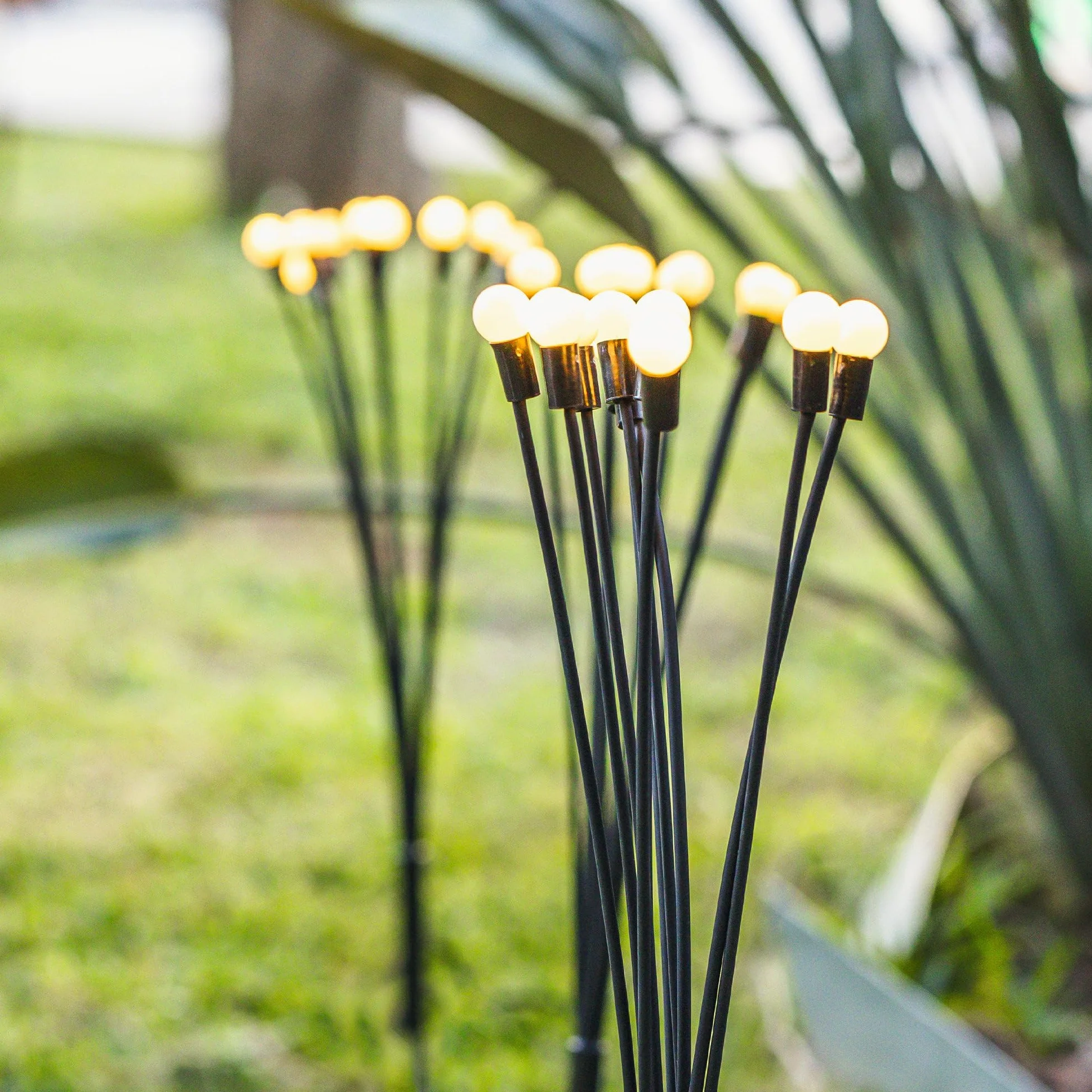Lot de 4 torches solaires à boules lumineuses LYRA LED blanc chaud H73cm