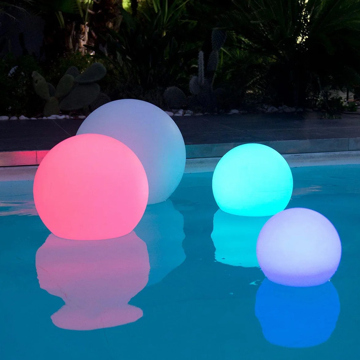 BOBBY Boule lumineuse LED sans fil flottante ∅40cm multicolore dimmable avec télécommande et socle à induction