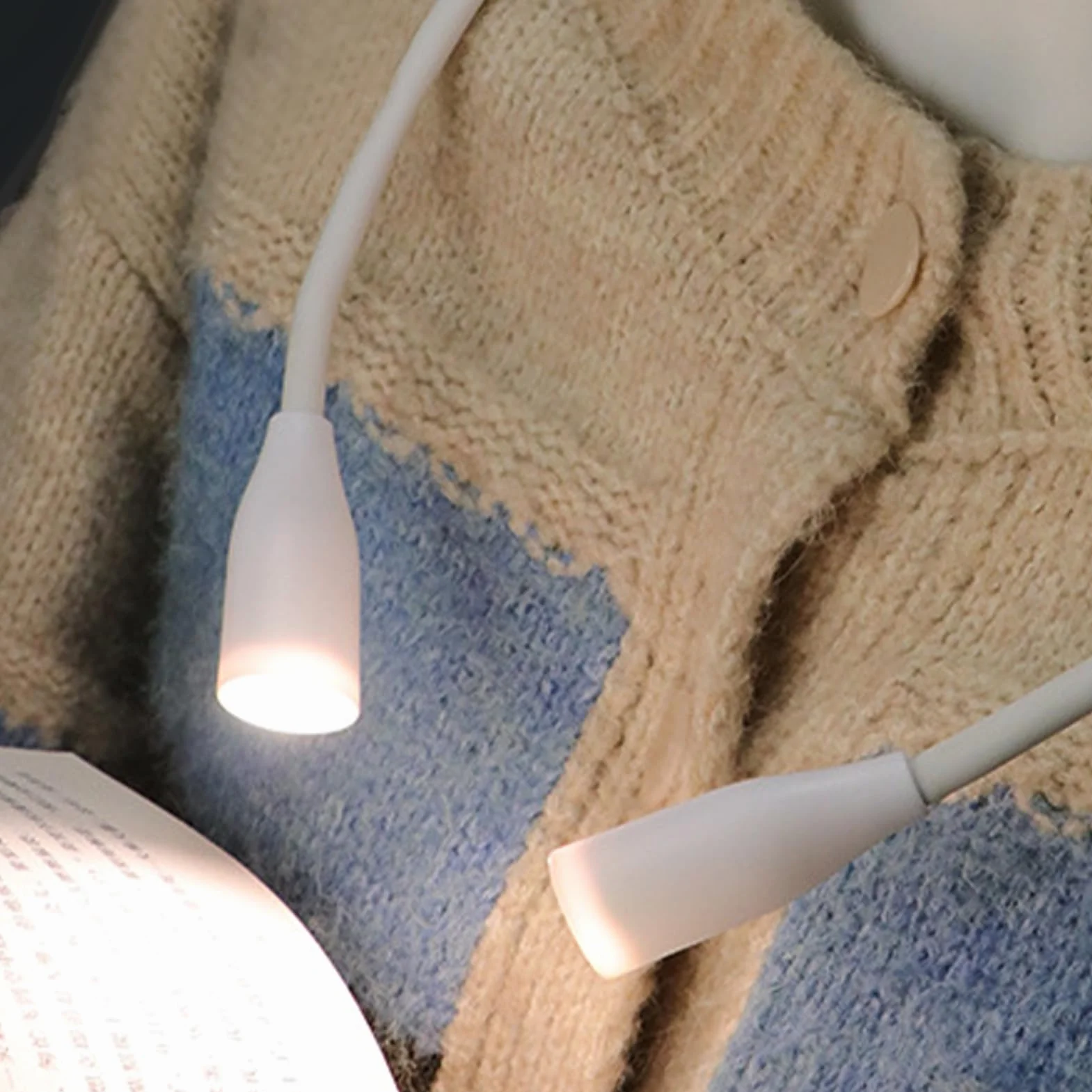Lampes de lecture pour le cou LED rechargeable USB protection des yeux bras pliables