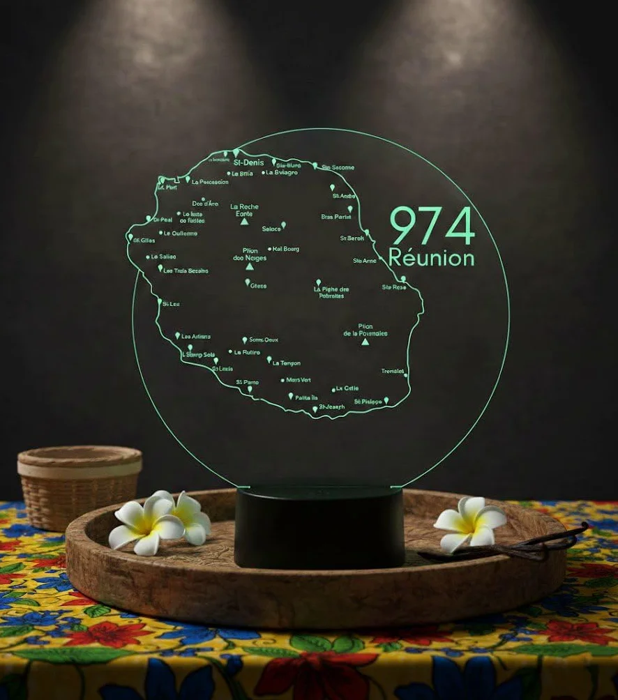 Lampe 3D Île de la Réunion 974 Veilleuse Carte Gravée Illusion Optique 16 Couleurs Télécommande USB Piles