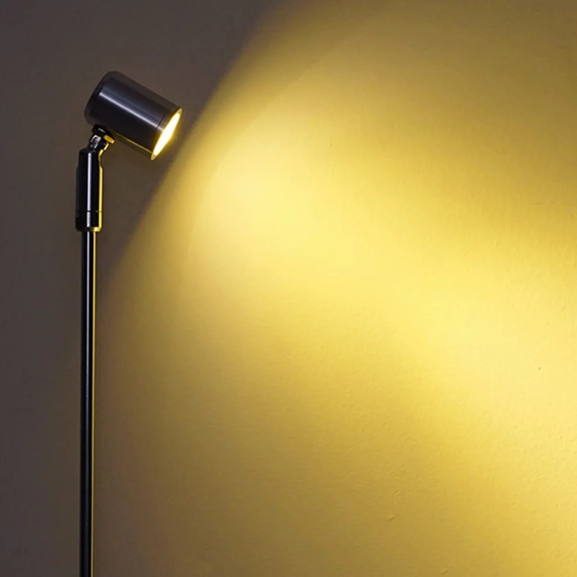 Projecteur LED Haute Luminosité 21.5x3x4.6cm Blanc Chaud Extérieur Intérieur