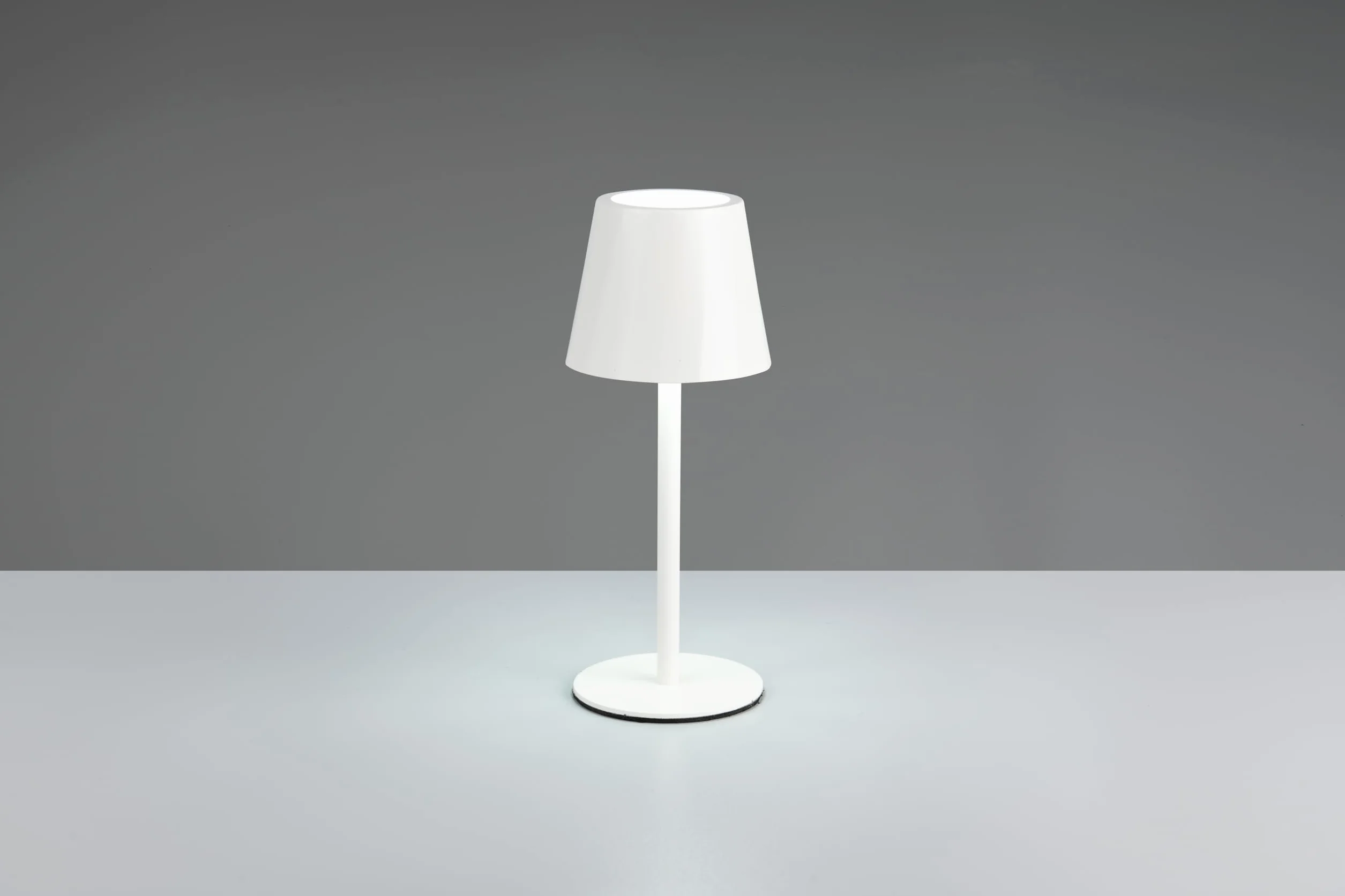 Reality Leuchten Diaz Lampe de table d'extérieur à 4 LED avec batterie métal blanc mat 1,6 W Couleur de la lumière réglable