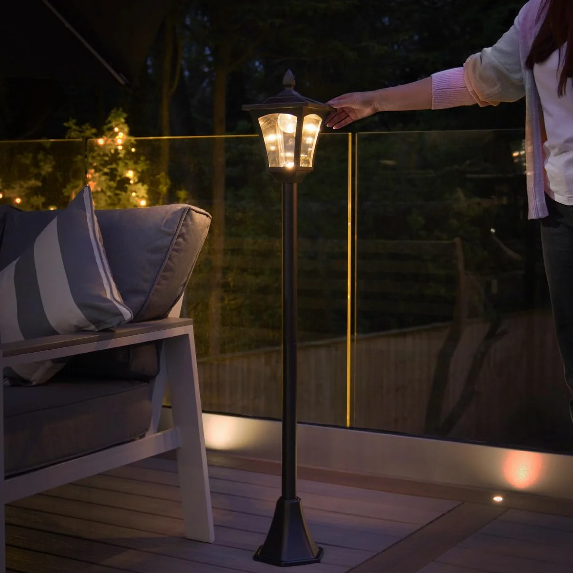Festive Lights Lampadaire Solaire LED Noir 120cm Blanc Chaud Jardin