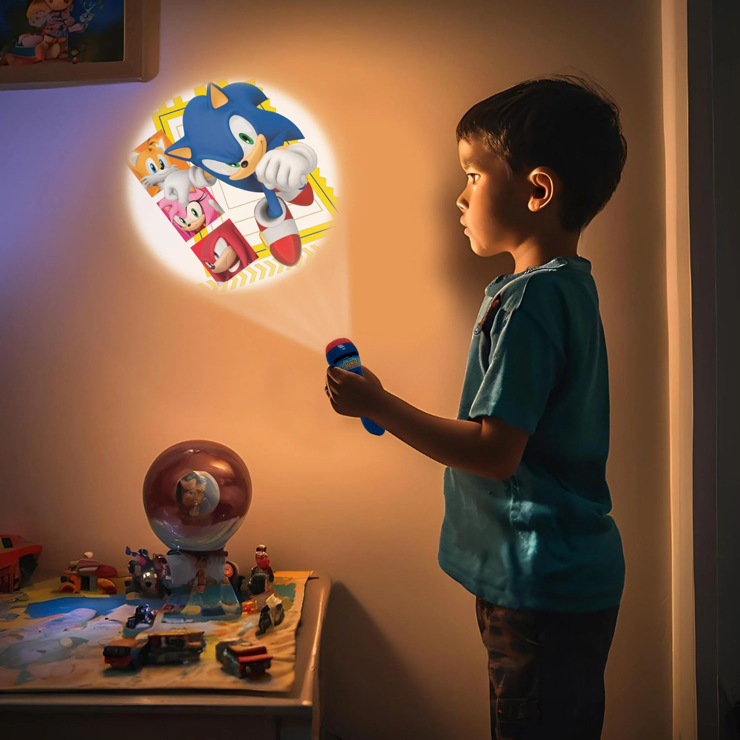 Lexibook Sega Sonic The Hedgehog Projecteur d'histoires Lampe Torche 24 Images 3 disques Rouge Bleu LTC050SNLXB