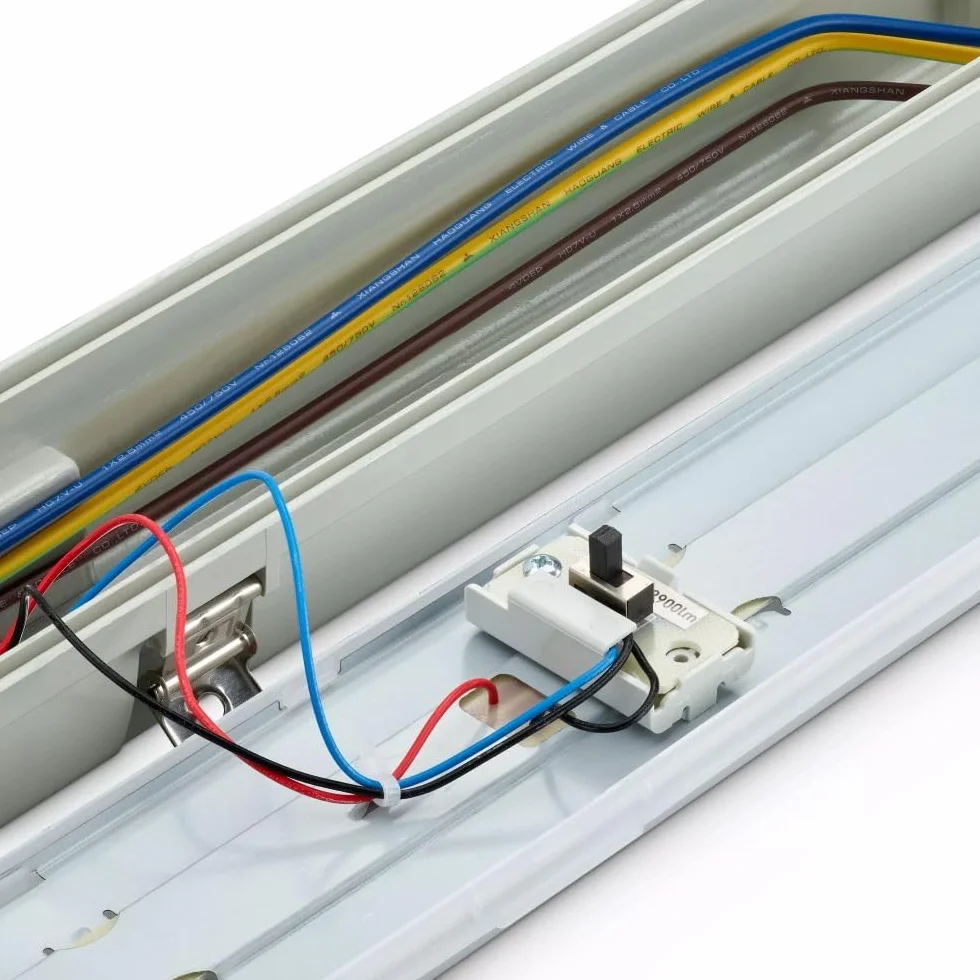 Philips Réglette LED Étanche Ledinaire WT065C 30/53W 4100/6800lm 840 Blanc Froid 150cm