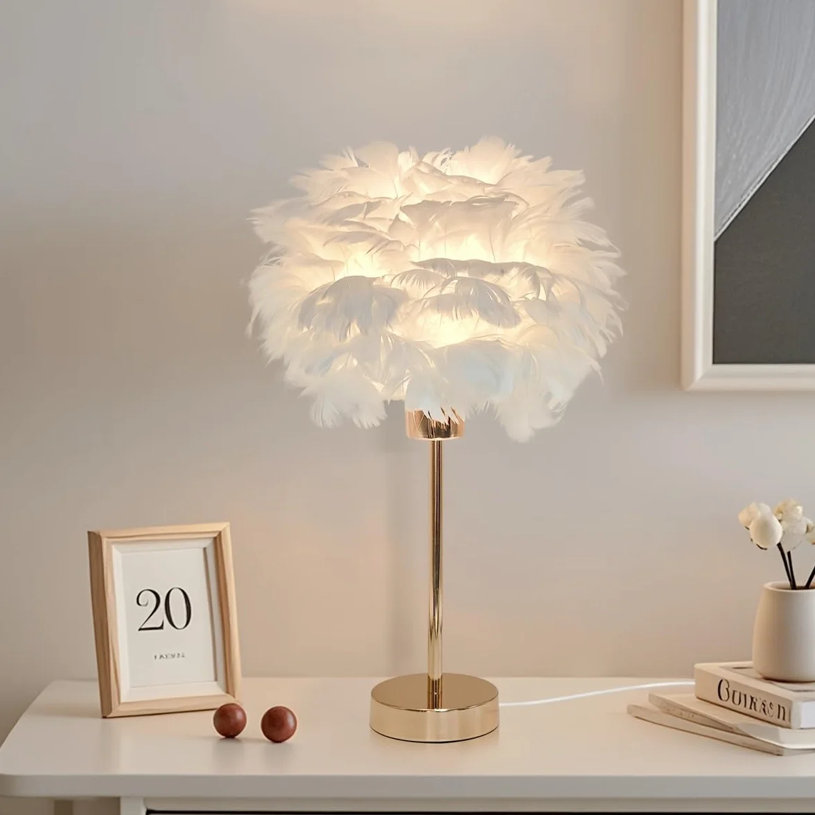 Lampe de chevet moderne E27 veilleuse enfants plumes artificielles blanc chaud 30x38 cm
