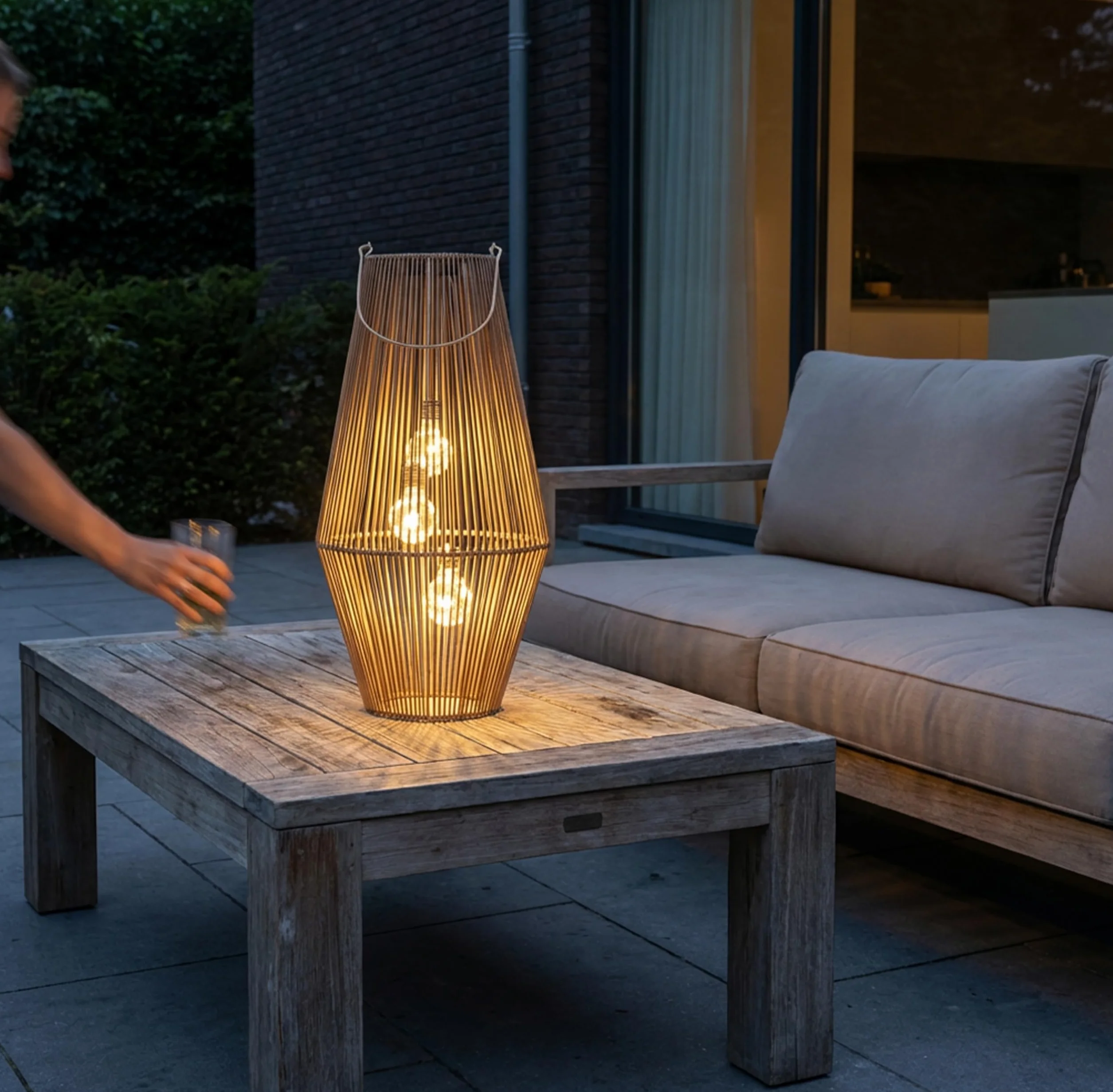 Formano Lanterne solaire d'extérieur 45 cm IP44 avec 3 LED Aspect rotin Capteur crépusculaire
