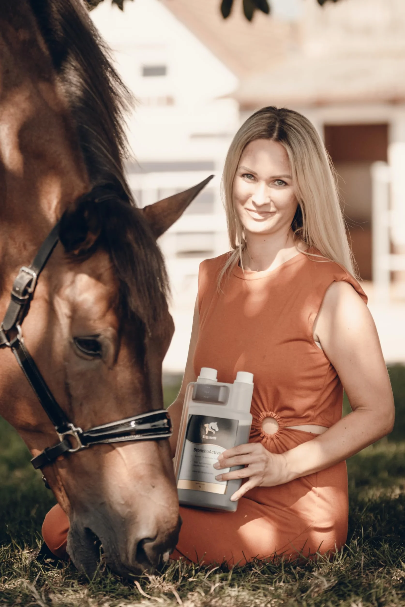 Equanis BronchoActive 1 l Complément Alimentaire pour Chevaux Contre la toux et pour Les bronches