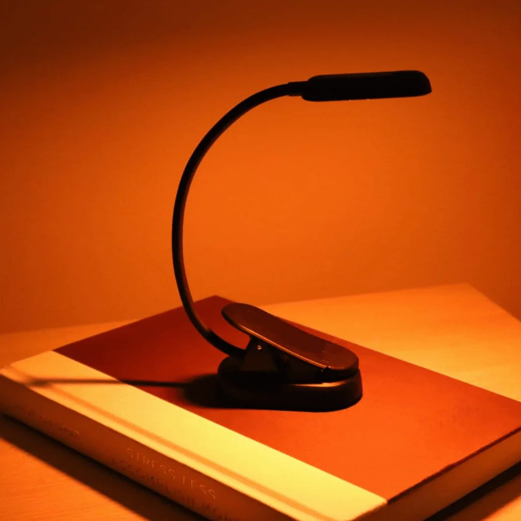 Ambre & Rouge Lampe de Lecture Liseuse Clip Rechargeable 8 LED Protection des Yeux Gradation Continu 3 Couleurs 360° Cou Flexible Portable