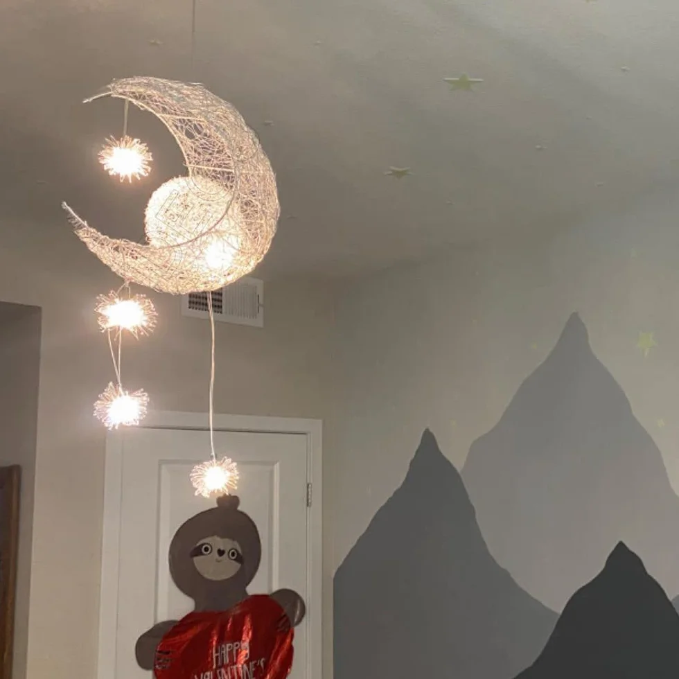 iDEGU Suspension Luminaire Lune Étoiles LED Lustre Plafonnier 5 Ampoules Éclairage Décoration Chambre Enfant 15CM Lumière Blanche Chaude