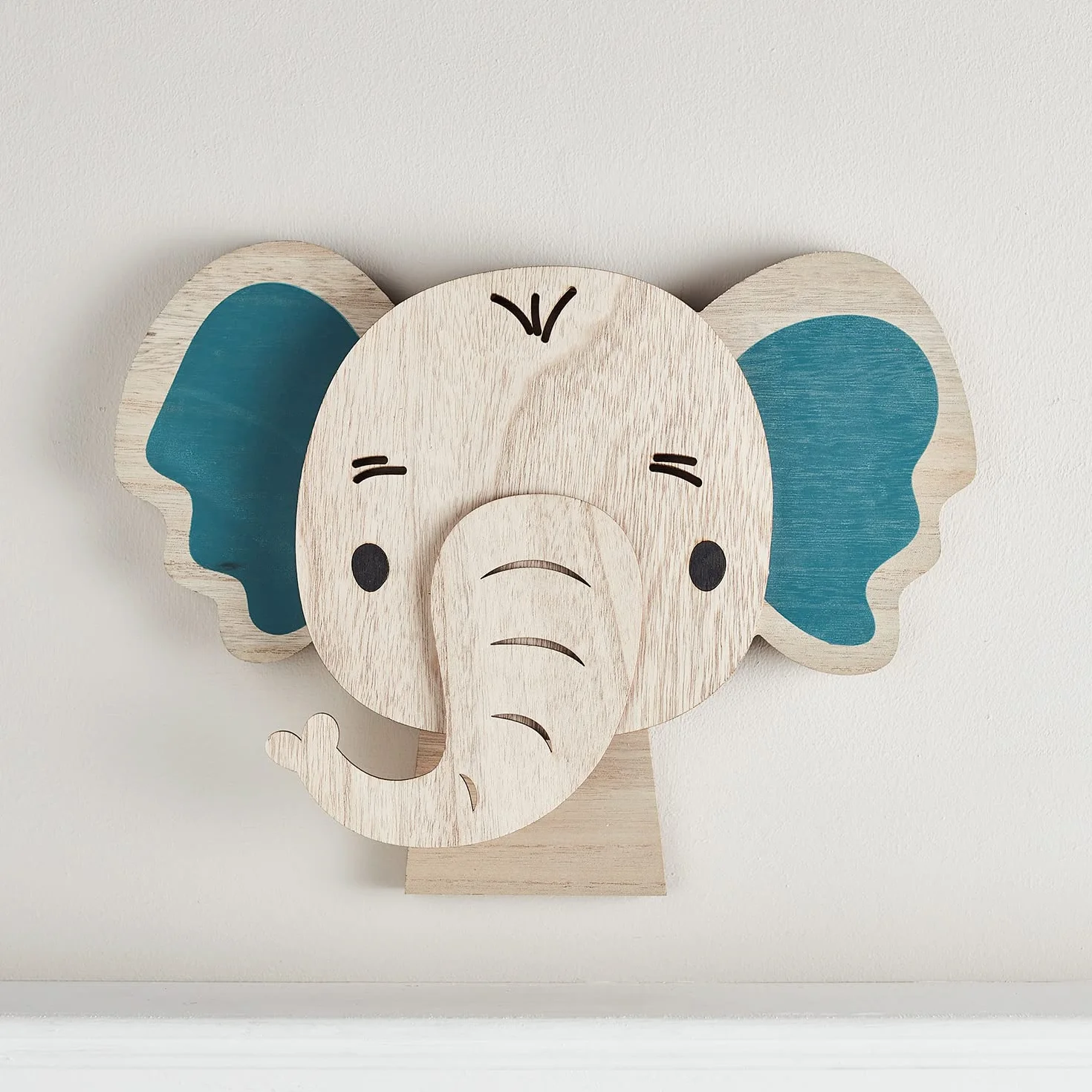 Lights4fun Applique Murale Enfant Eléphant 34 LED Blanc Chaud Piles Intérieur