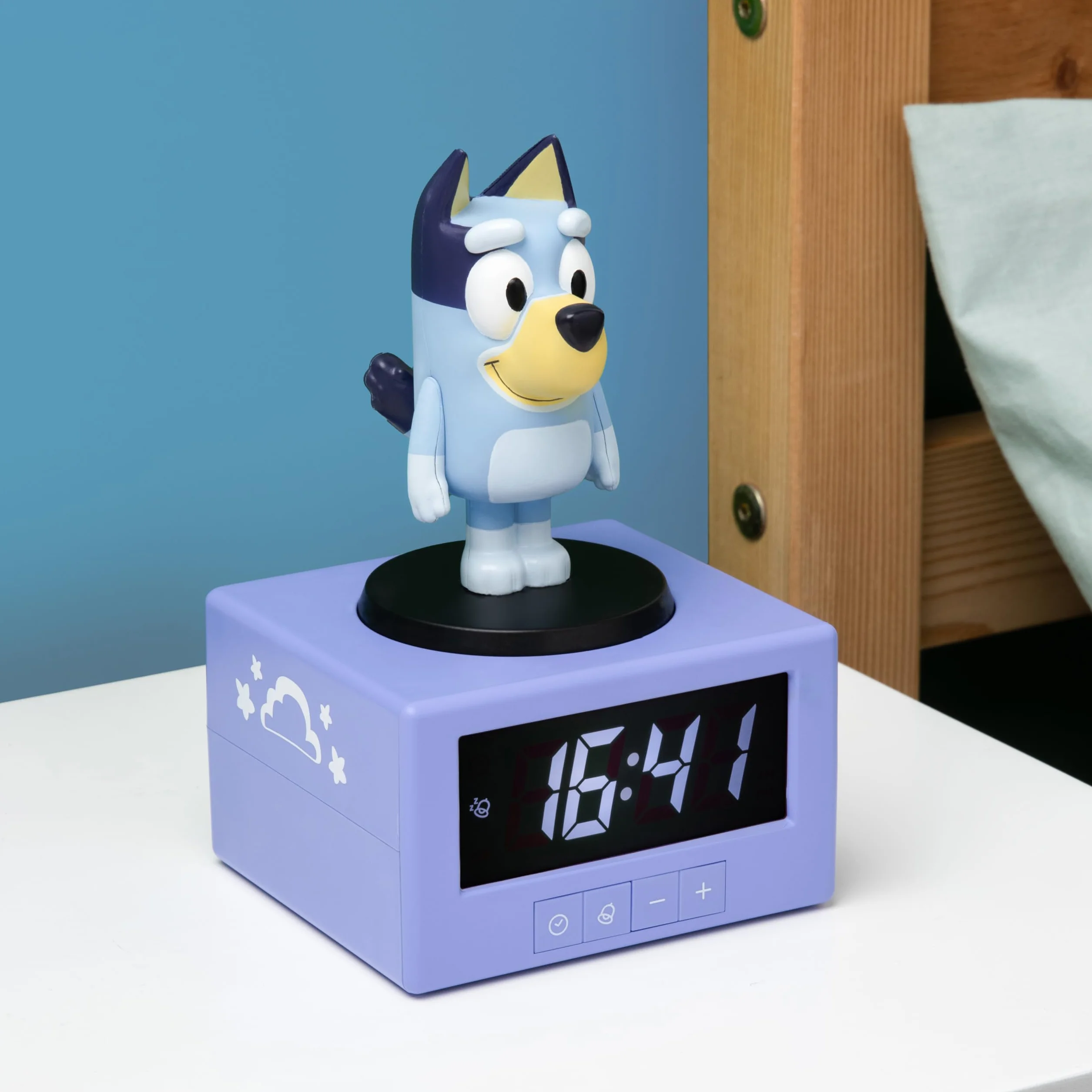 Paladone Réveil Numérique avec Veilleuse et Musique Bluey – Produit Officiel pour Enfants, Décoration de Chambre