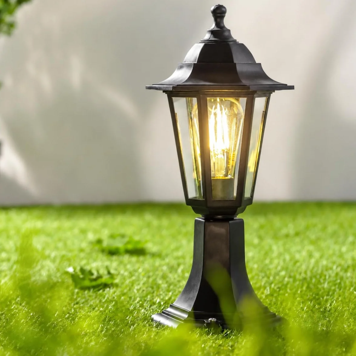 CGC Lighting latarnia ogrodowa czarna słup lampa LED na zewnątrz
