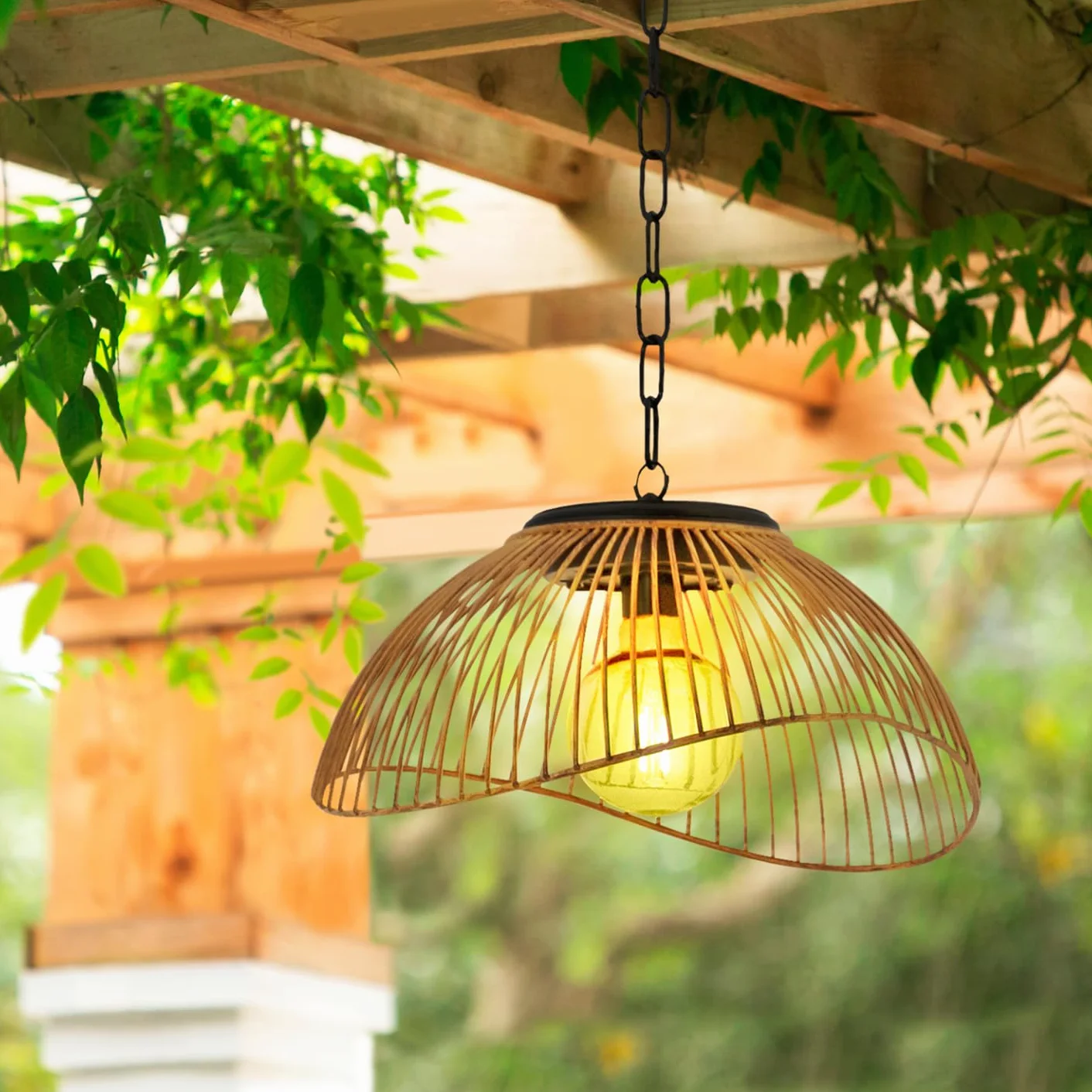 Lampe solaire extérieure SYDNEY suspension métal effet rotin