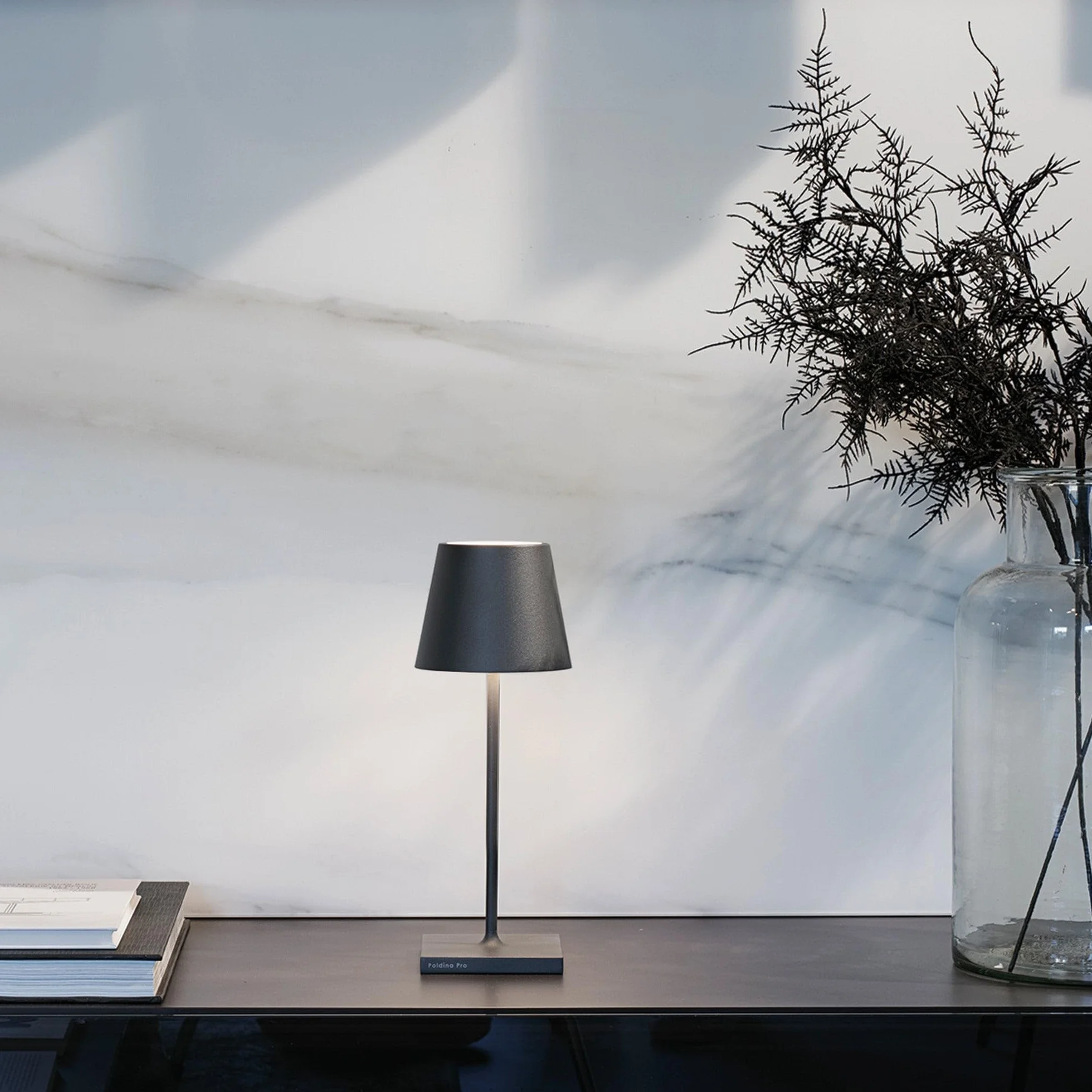 Zafferano Poldina Pro Mini Lampe de Table Rechargeable Sans Fil Contrôle Tactile Dimmer 2200-3000 K Hauteur 30 cm Couleur Corten