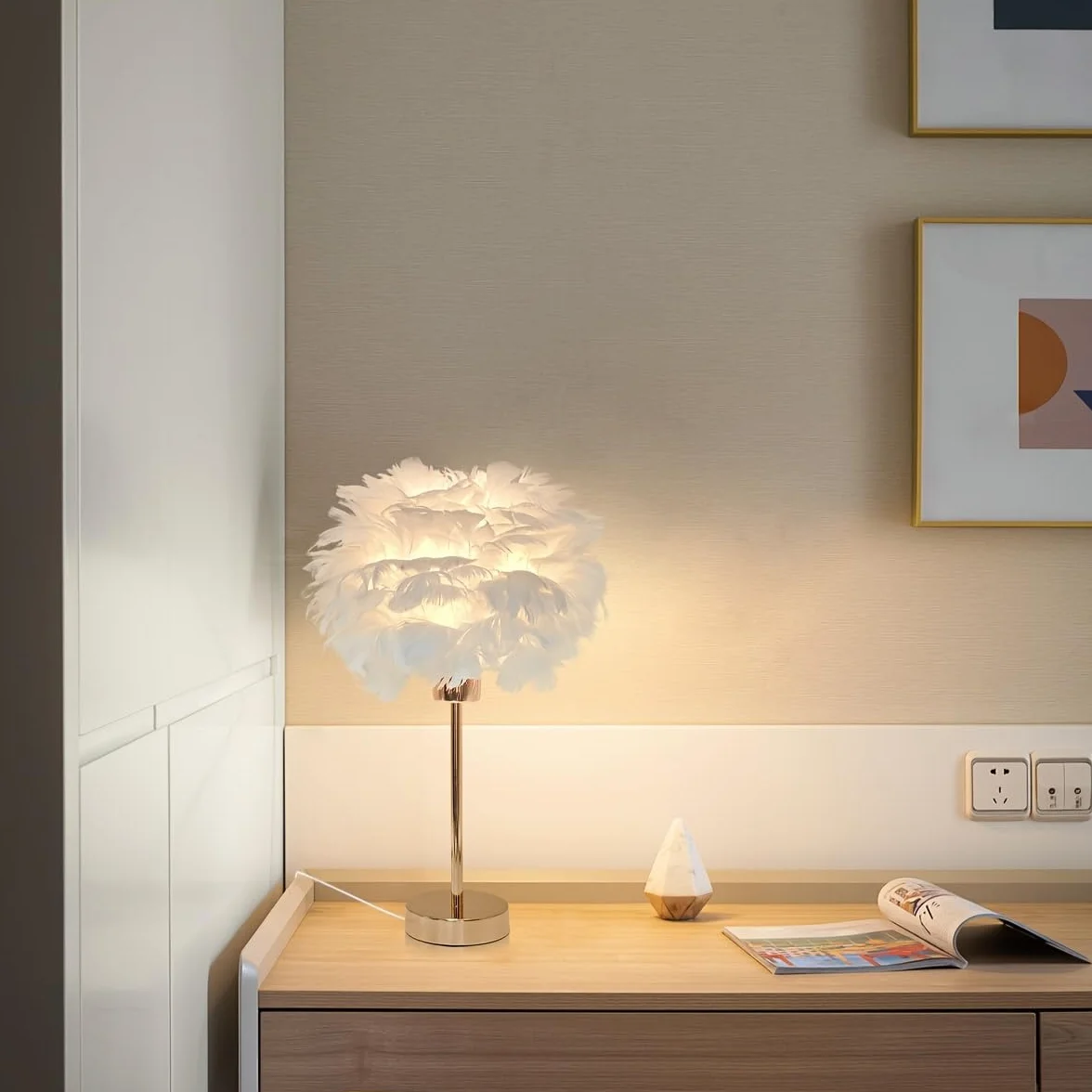 Lampe de chevet moderne E27 veilleuse enfants plumes artificielles blanc chaud 30x38 cm