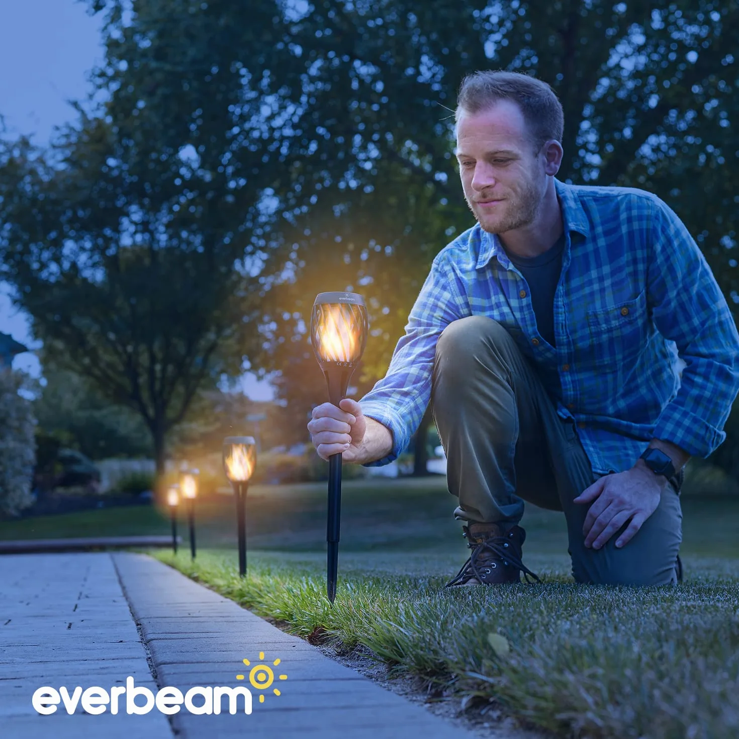 Everbeam P2 Lampe torche solaire à flamme vacillante IP65 Imperméable 2pack