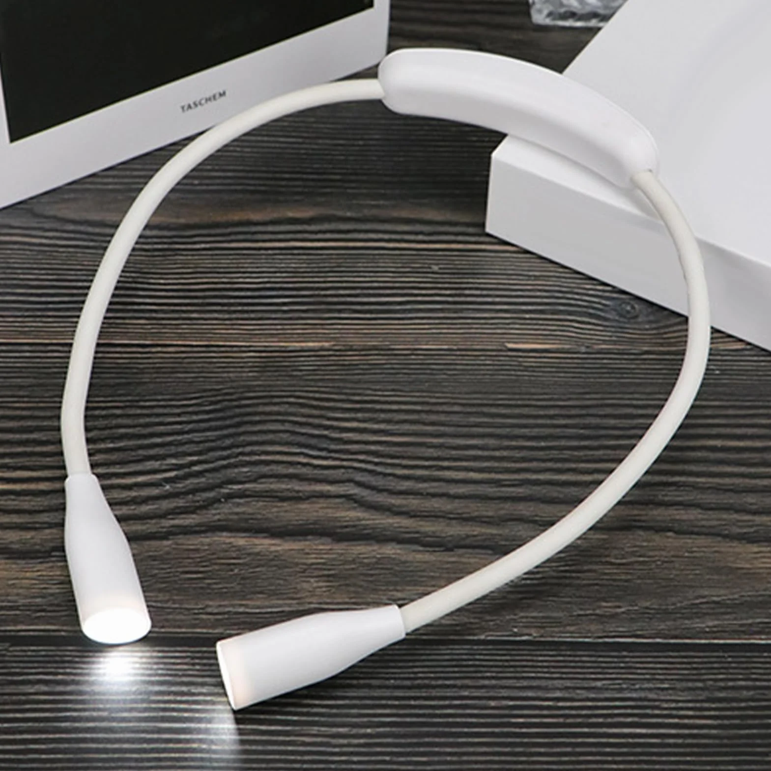 Lampes de lecture pour le cou LED rechargeable USB protection des yeux bras pliables