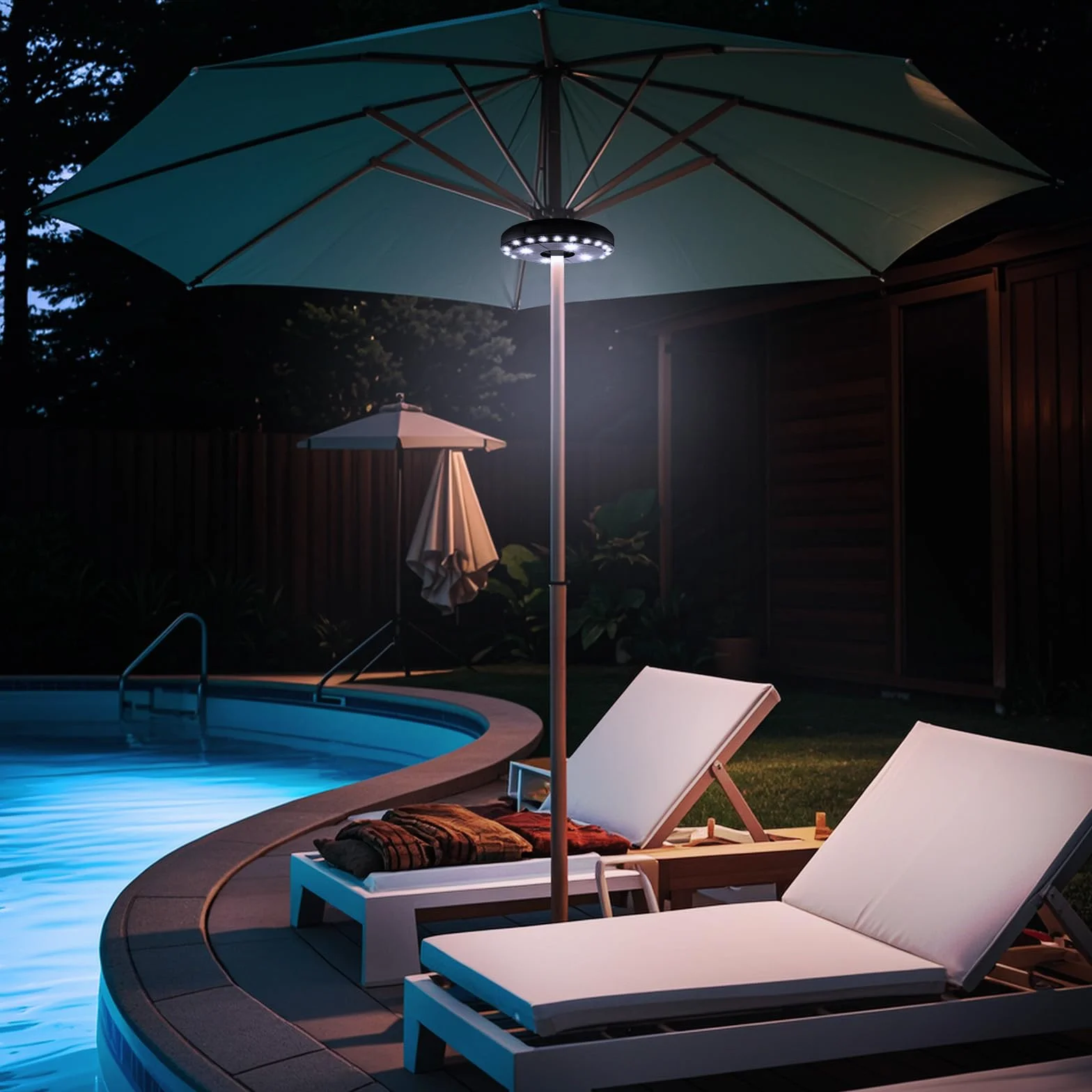 HELESIN Éclairage pour Parasol avec 28 LED, 3 Modes, Alimentation par Batterie