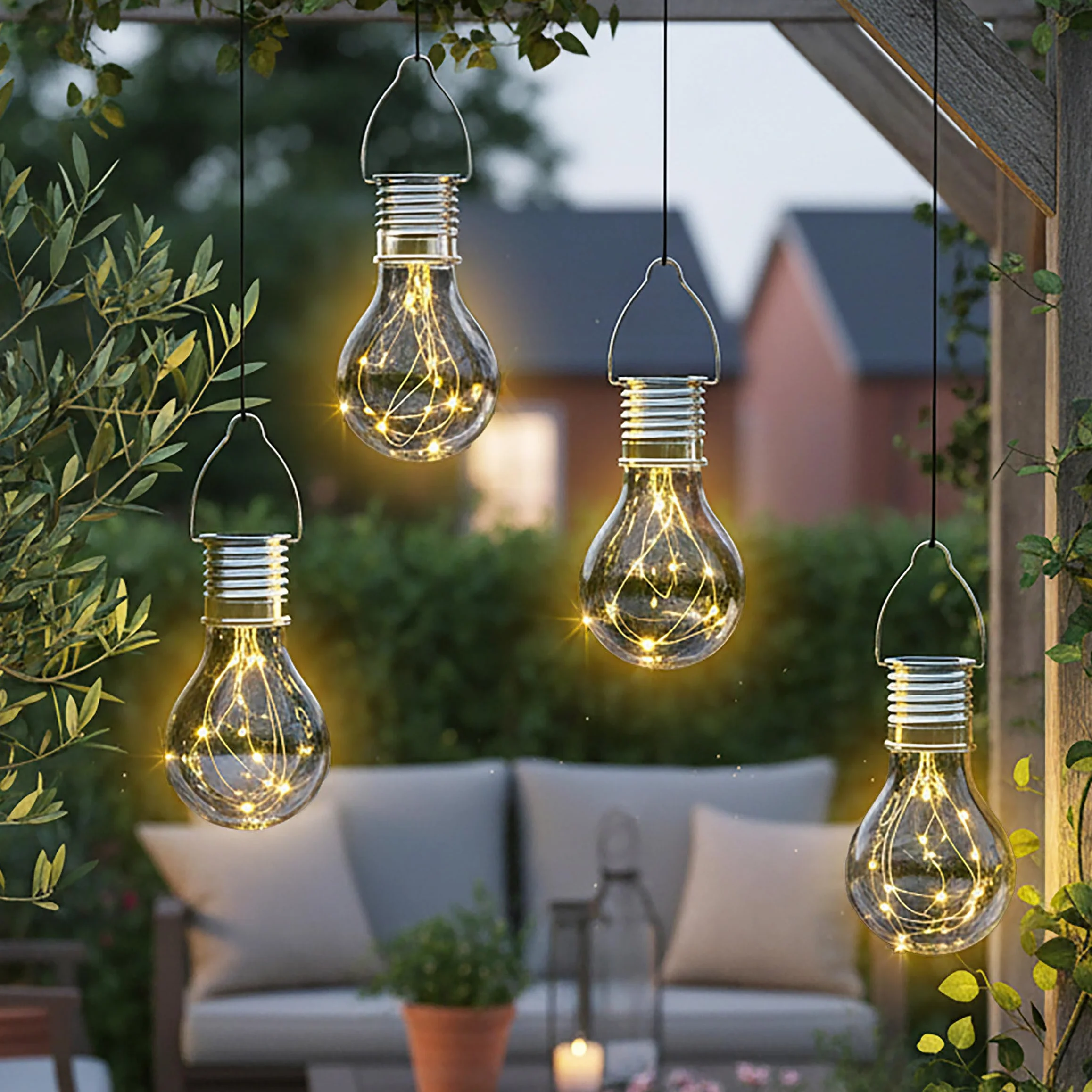 Ampoules solaires LED Spetebo Lot de 4 - 15 cm Transparent - Lampe de jardin suspendue extérieur résistante aux intempéries