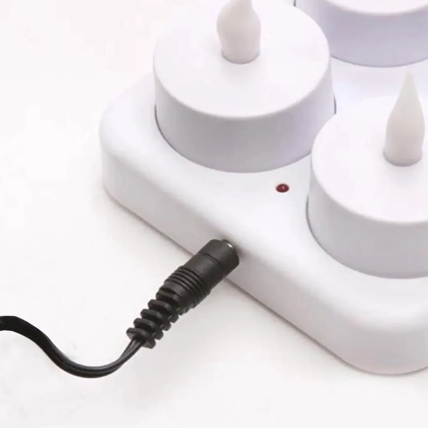 Lot de 12 Bougie LED Rechargeable Flamme Vacillante avec Station de Charge pour Décoration Noël