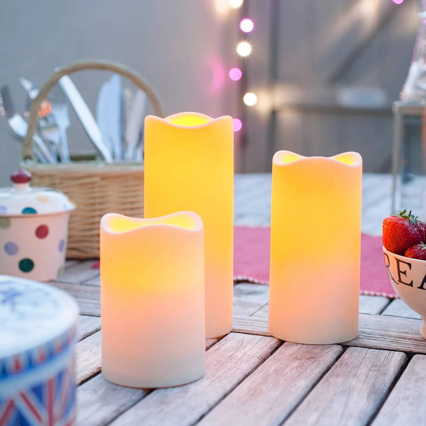 Lights4fun Petite Bougie Pilier LED pour Extérieur à Piles avec Programmateur