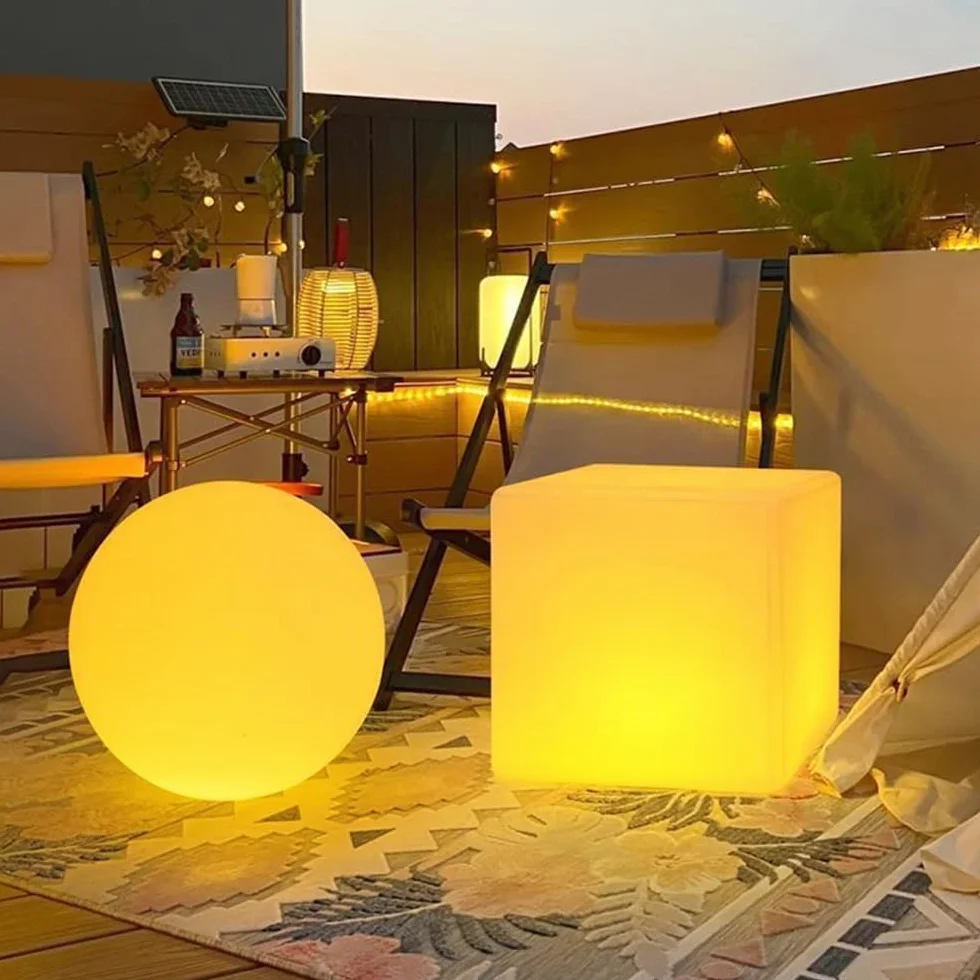 Mr.Go 10" LED Cube Lumineux Lampe d'Ambiance avec Télécommande, 16 Couleurs RGB, Dimmable, Rechargeable, Imperméable Intérieur Extérieur