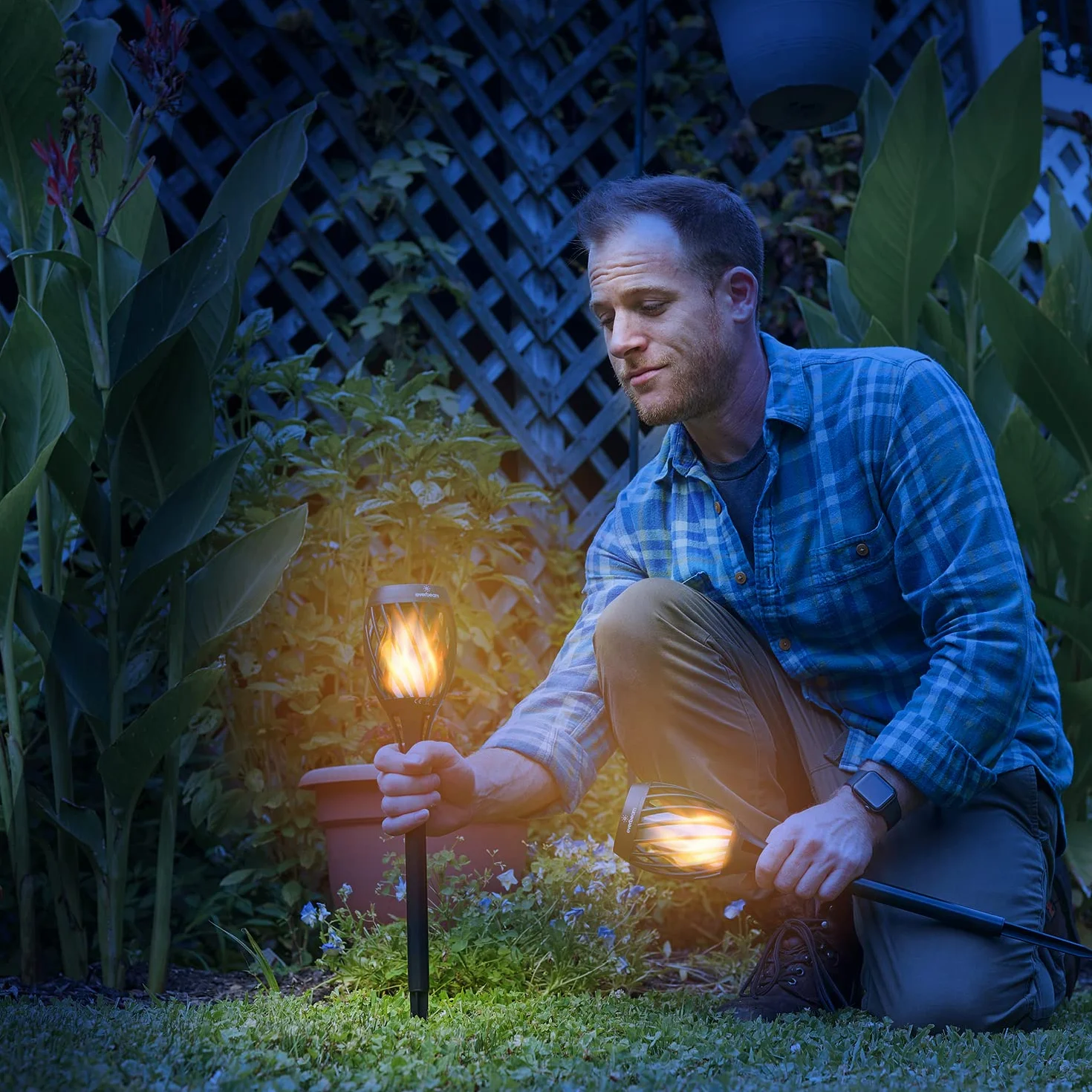 Everbeam P2 Lampe torche solaire à flamme vacillante IP65 Imperméable 2pack