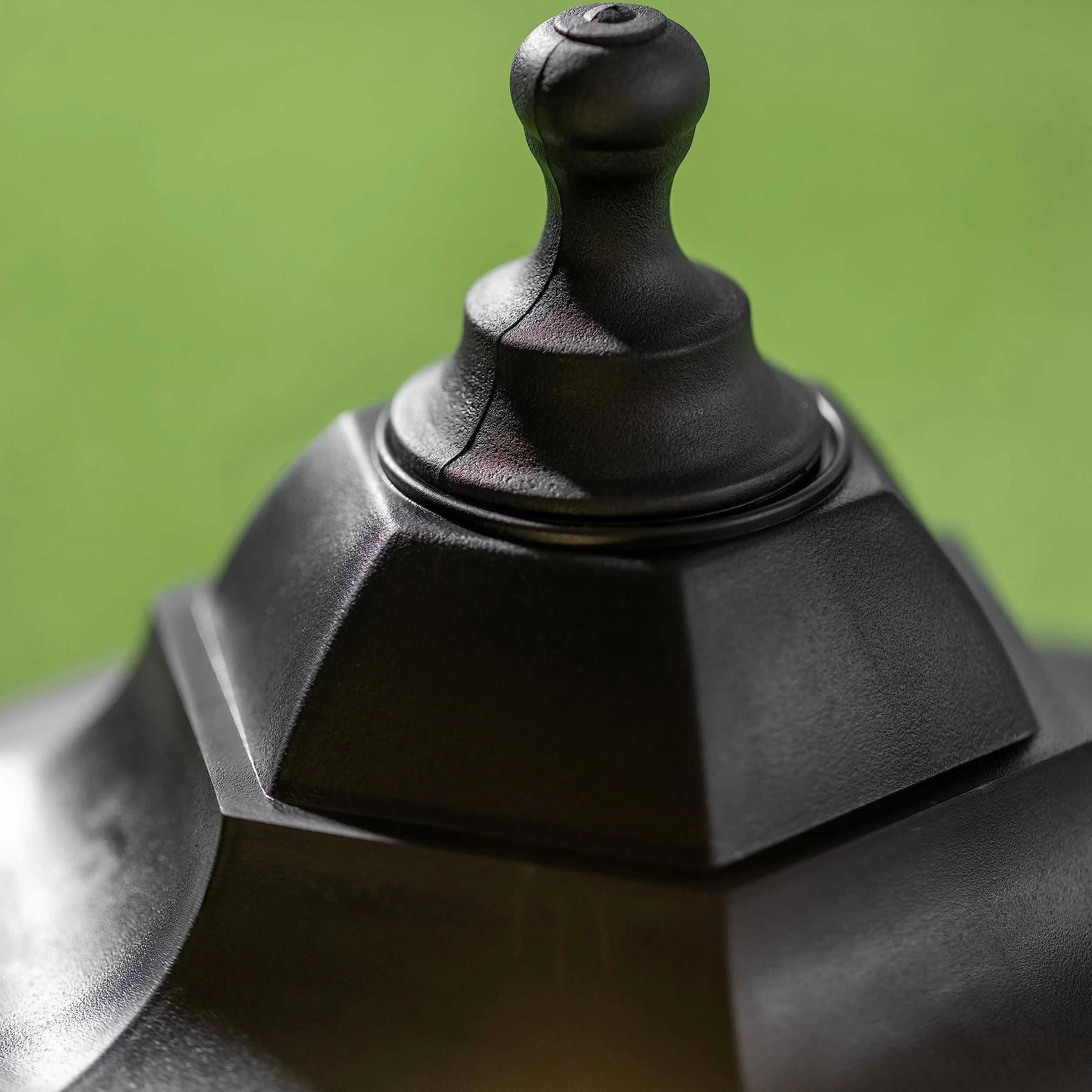 CGC Lighting latarnia ogrodowa czarna słup lampa LED na zewnątrz