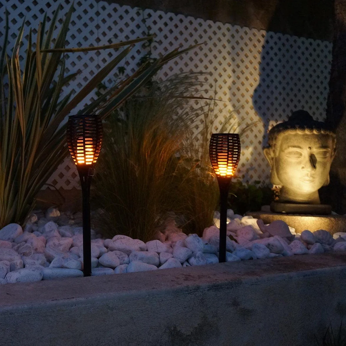LUMISKY LUMIJARDIN Lot de 2 mini torches solaires effet flamme LED blanc chaud H70cm