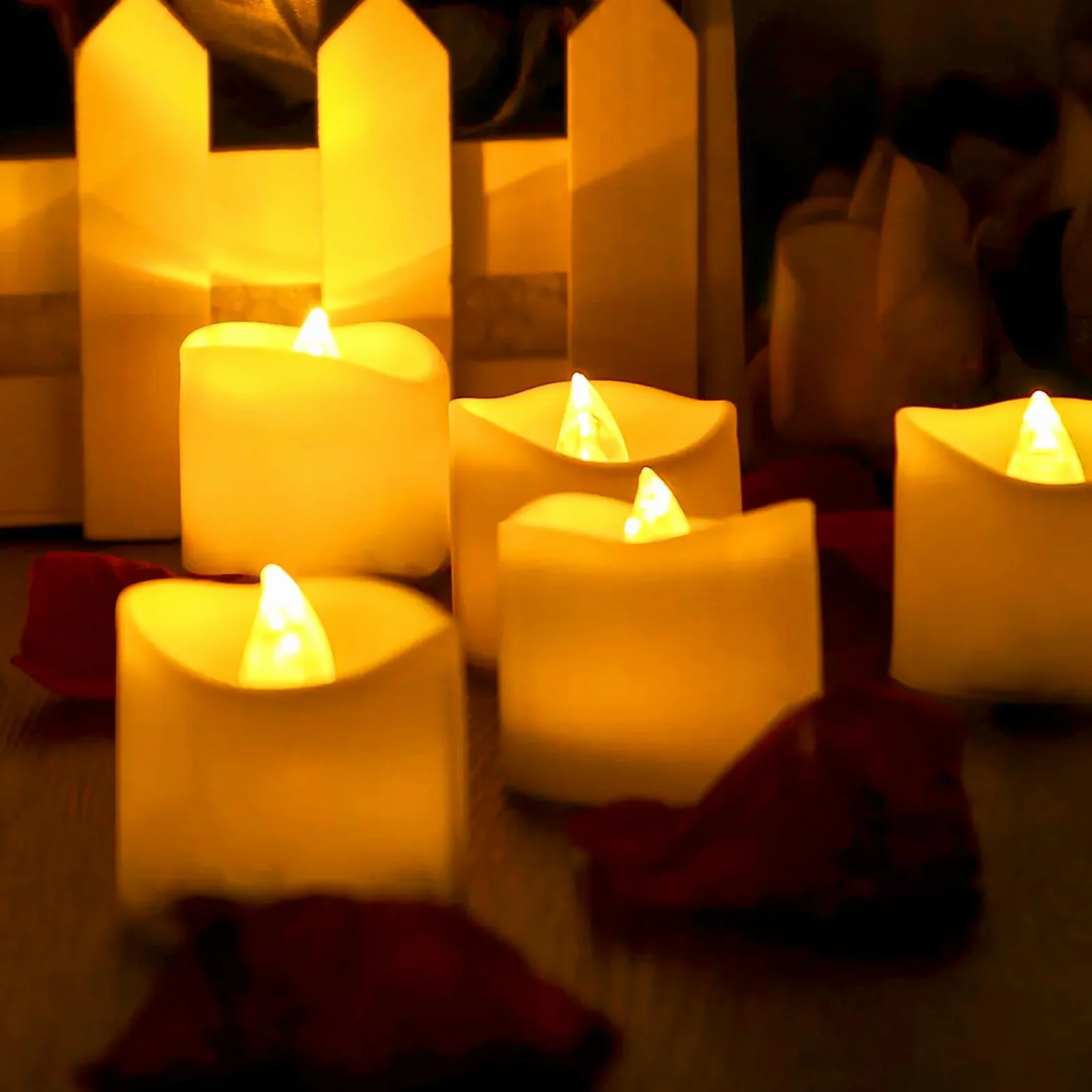 Bougies LED Vacillantes 24 Pièces Effet Flamme Réaliste Chauffe-Plat Électriques Sans Flamme pour Noël Mariage