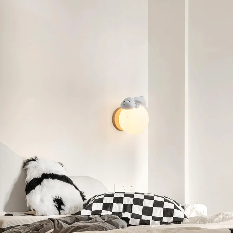 Applique Murale Lapin en Résine Blanche avec Abat-Jour Globe PLA Luminaire Mural Moderne Chambre d'enfant