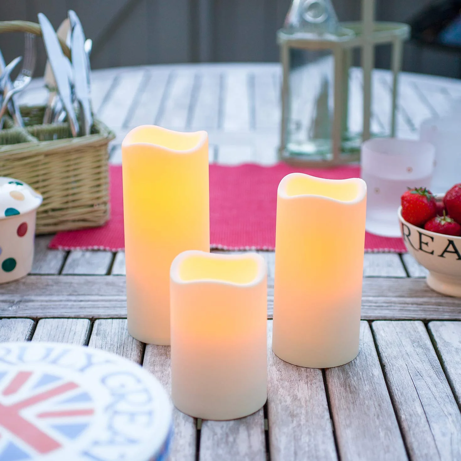 Lights4fun Petite Bougie Pilier LED pour Extérieur à Piles avec Programmateur