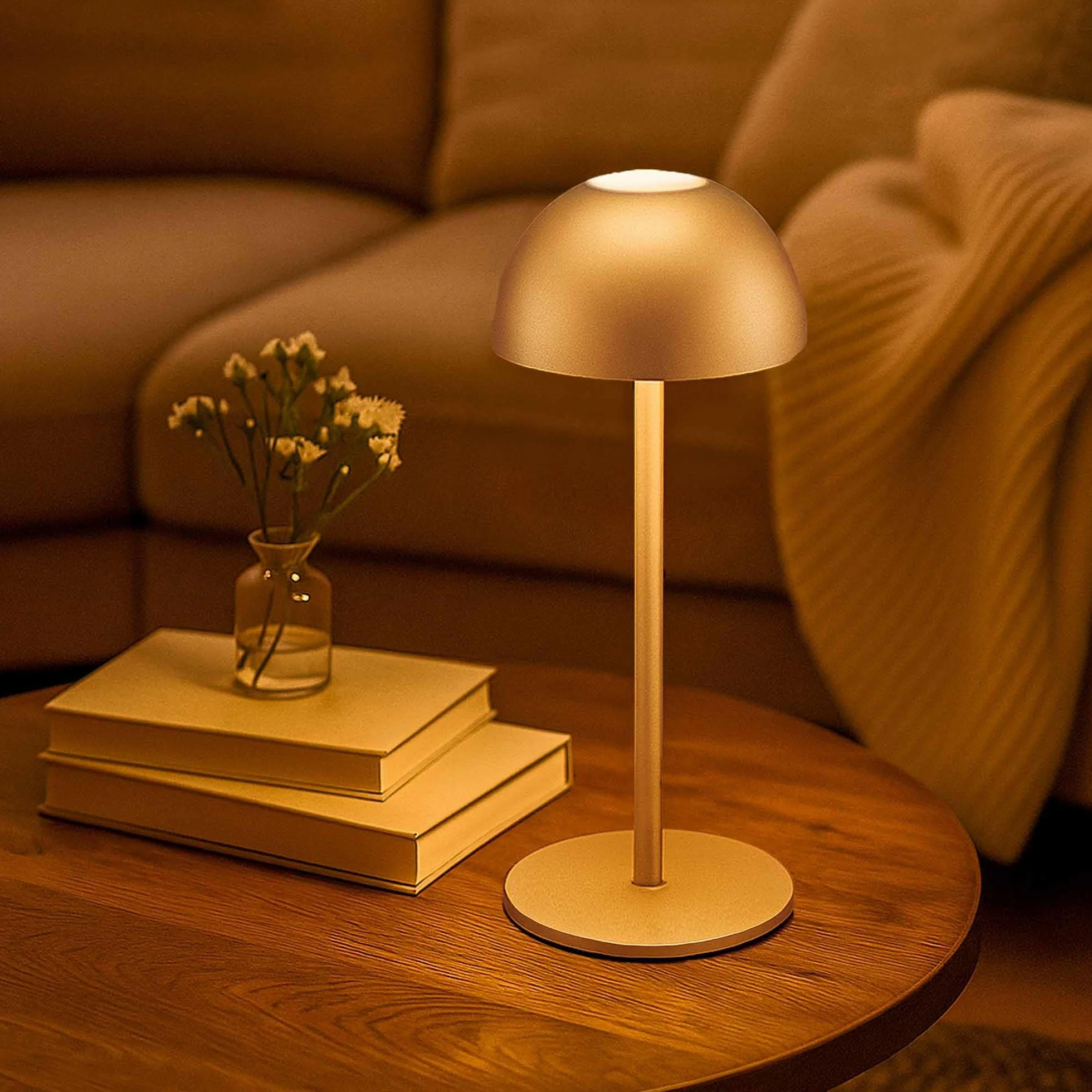 Ledvion Lampe de Table LED Rechargeable Laiton Doré Variable 2700K-5000K 110 Lm IP54 Résistante aux Éclaboussures Batterie 2000mAh Commande Tactile Réglable USB-C Intérieure Extérieure