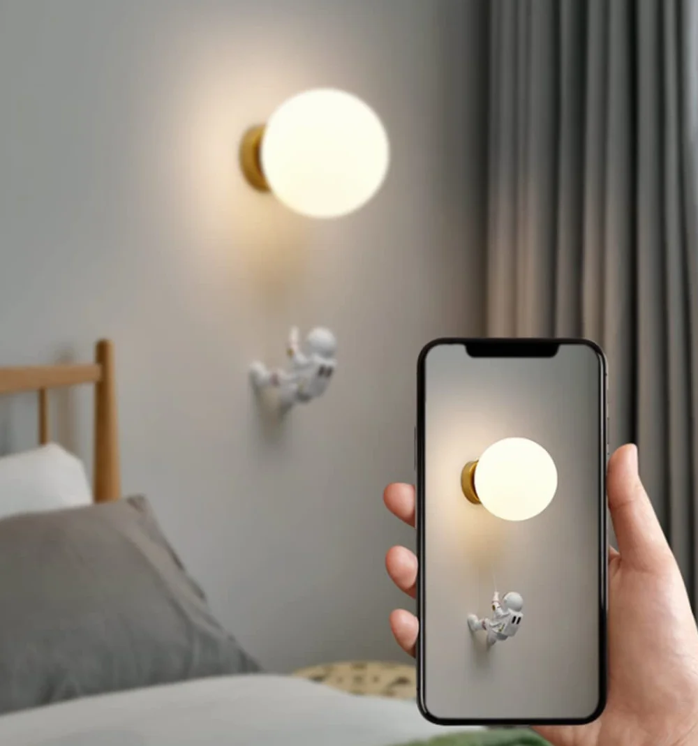 Lampe Murale 3D Astronaute Lune Veilleuse Enfants E27